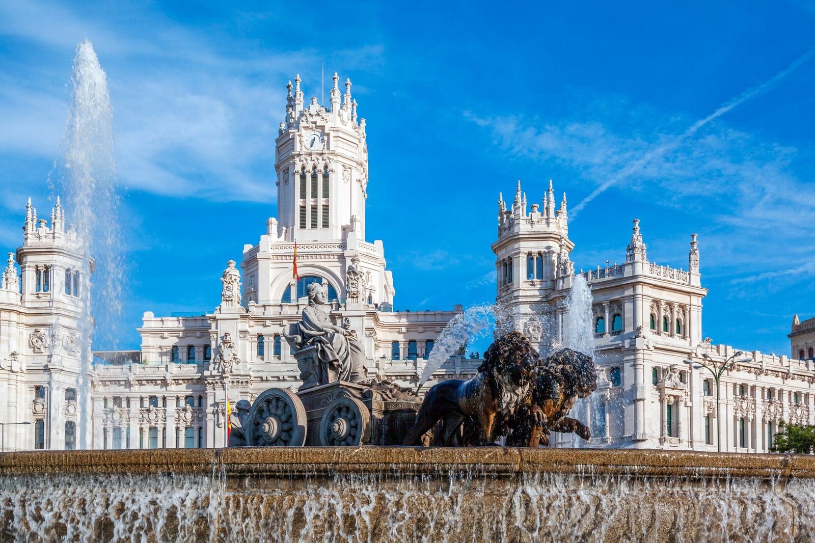 Palacio de Cibeles y fuente, Madrid
